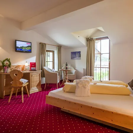 Reitlwirt Hotel 4*