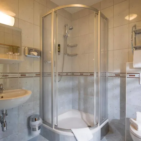 Reitlwirt Hotel 4*