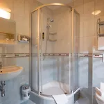 Reitlwirt Hotel 4*